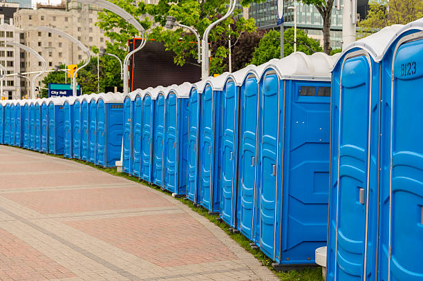 Best Standard Portable Toilet Rental  in Clifton, TN